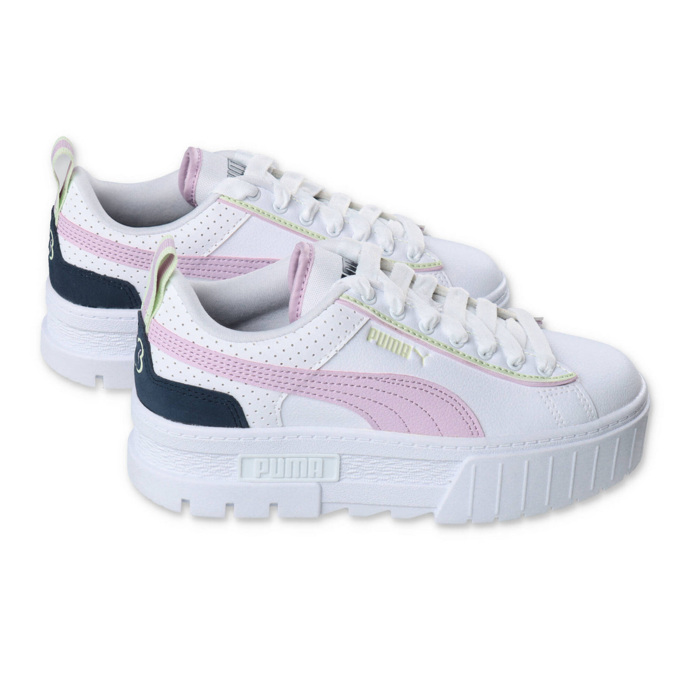 White with contrasting details leather girl PUMA sneakers
